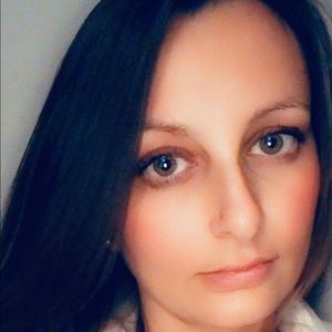 Meet your Posher, Lindy